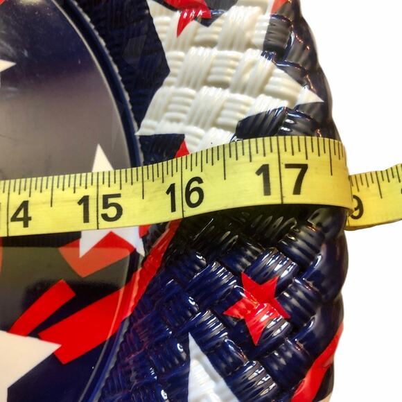 Coca-Cola Patriotic Plasticware Tray, 2-Plates, 2-Bowls, Chip dip Tray Bundle - Picture 4 of 13